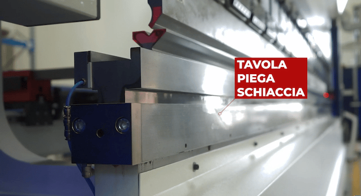 Bending flattening table