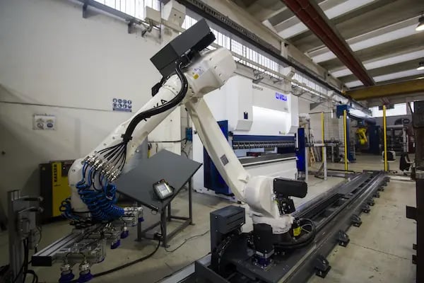 automated press brake VICLA matrix robotic bending cell